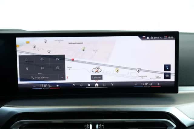 BMW i4 (2023) thumbnail 30