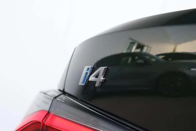 BMW i4 (2023) thumbnail 52