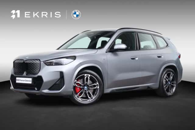 BMW iX1 (2025) thumbnail 1