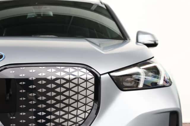 BMW iX1 (2025) thumbnail 3