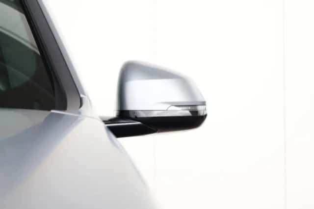 BMW iX1 (2025) thumbnail 4