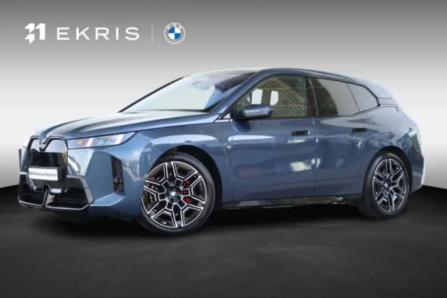 BMW iX (2025) thumbnail 1