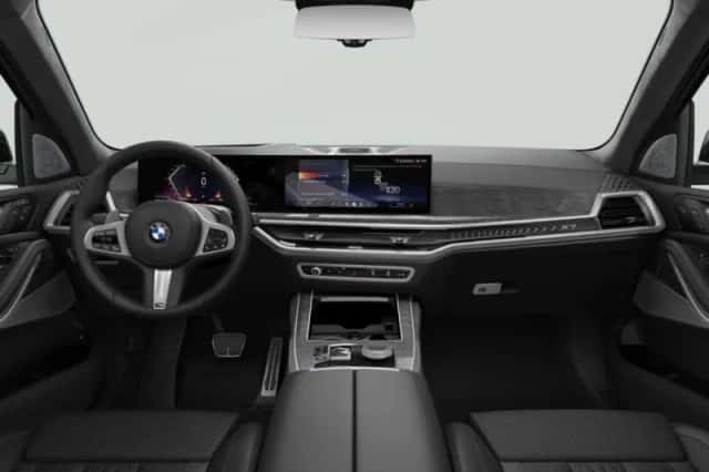BMW X7 (2026) thumbnail 3
