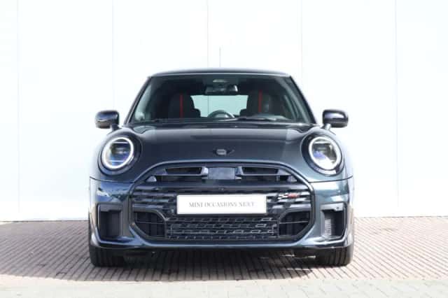 MINI Cooper (2026) thumbnail 2