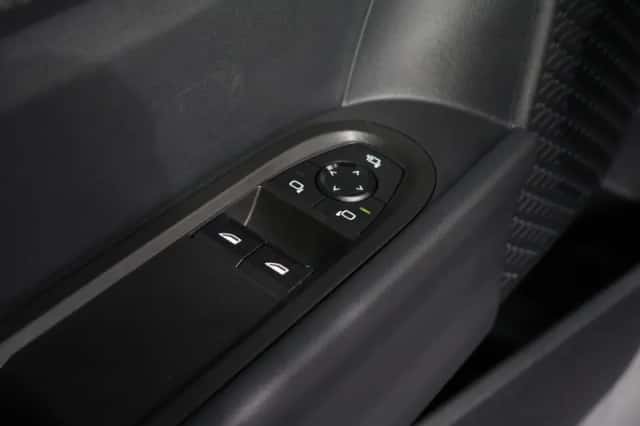 MINI Cooper (2026) thumbnail 15