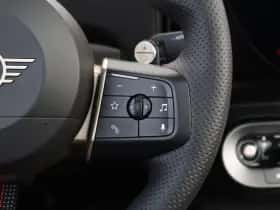 MINI Cooper (2026) thumbnail 19