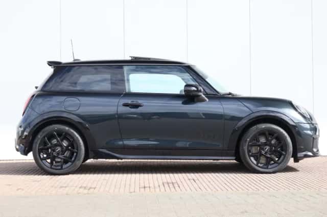 MINI Cooper (2026) thumbnail 5