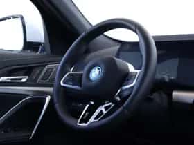 BMW iX2 (2026) thumbnail 11