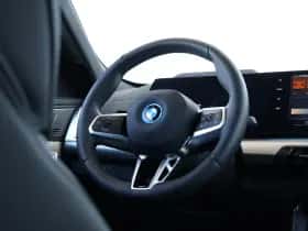 BMW iX2 (2026) thumbnail 13