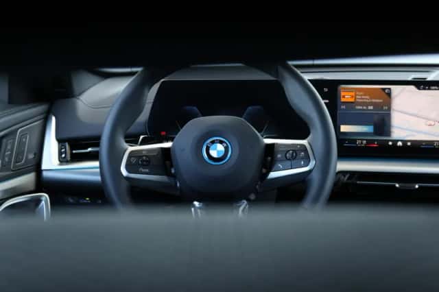 BMW iX2 (2026) thumbnail 14