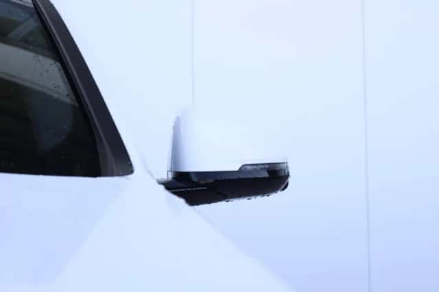 BMW iX2 (2026) thumbnail 4
