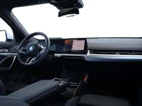 BMW iX2 (2026) thumbnail 10