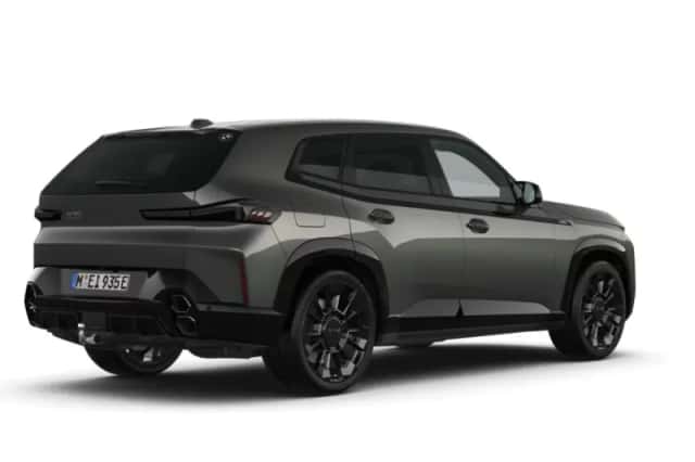 BMW XM (2026) thumbnail 2
