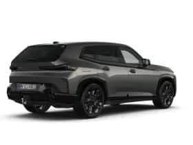 BMW XM (2026) thumbnail 2