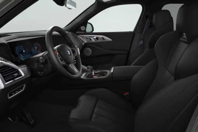 BMW XM (2026) thumbnail 4