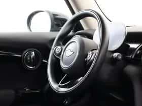MINI Electric (2020) thumbnail 11