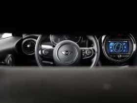 MINI Electric (2020) thumbnail 14