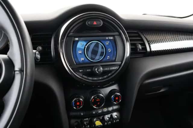 MINI Electric (2020) thumbnail 24