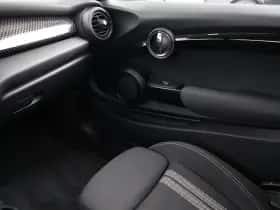 MINI Electric (2020) thumbnail 33