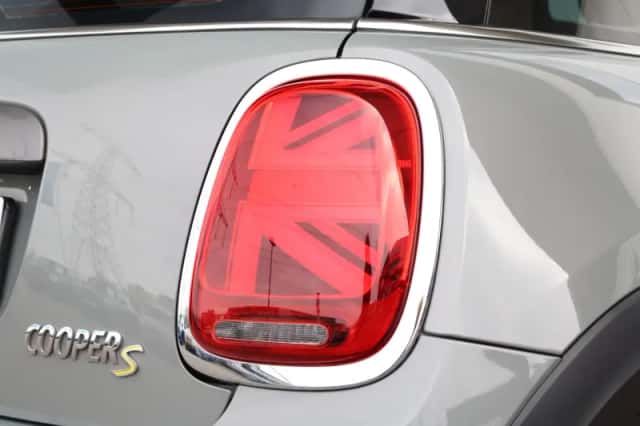 MINI Electric (2020) thumbnail 43