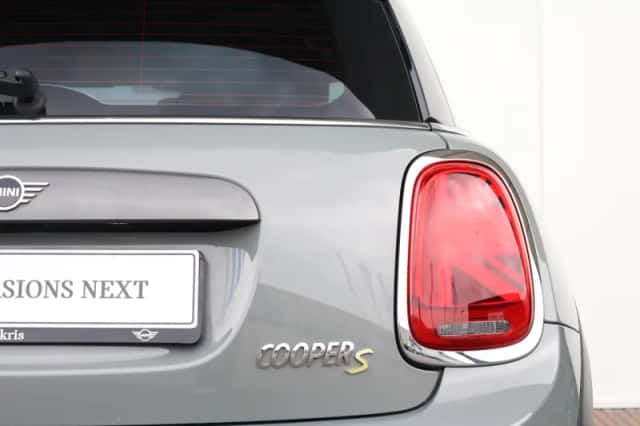 MINI Electric (2020) thumbnail 9