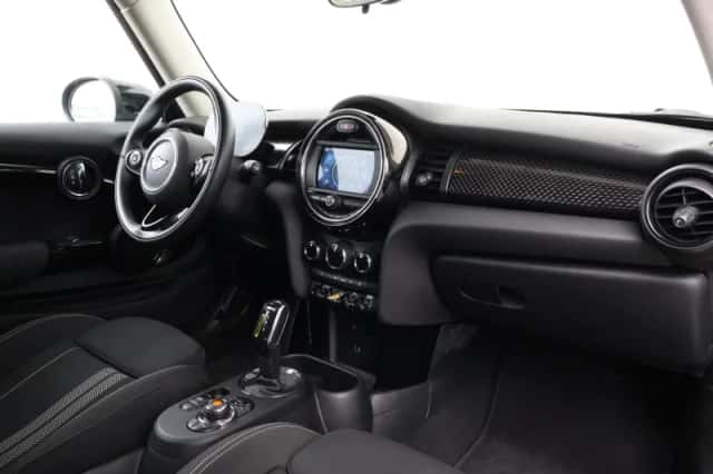 MINI Electric (2020) thumbnail 10