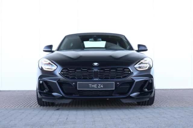 BMW Z4 (2026) thumbnail 2