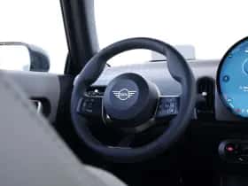 MINI Cabrio (2026) thumbnail 16