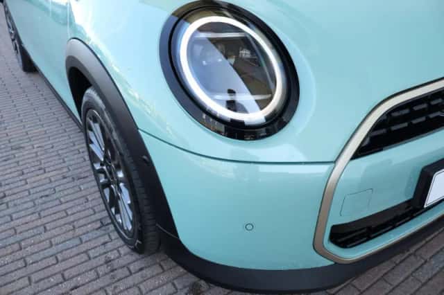 MINI Cabrio (2026) thumbnail 51