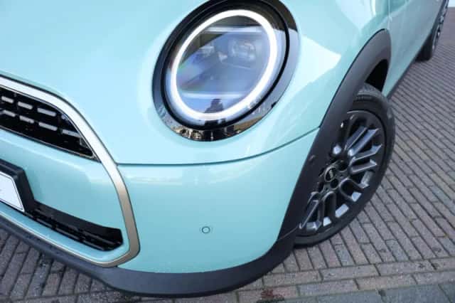 MINI Cabrio (2026) thumbnail 52