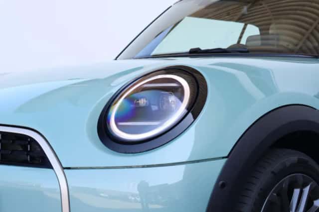MINI Cabrio (2026) thumbnail 54