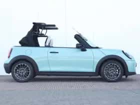 MINI Cabrio (2026) thumbnail 7