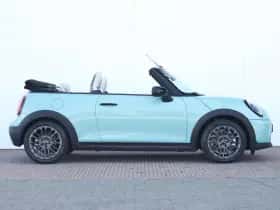 MINI Cabrio (2026) thumbnail 8