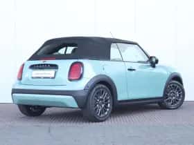 MINI Cabrio (2026) thumbnail 10