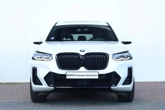 BMW X3 (2024) thumbnail 2