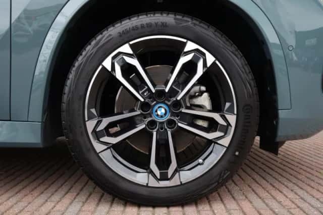 BMW X1 (2025) thumbnail 6