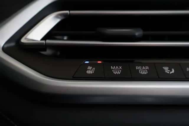 BMW X5 (2022) thumbnail 36