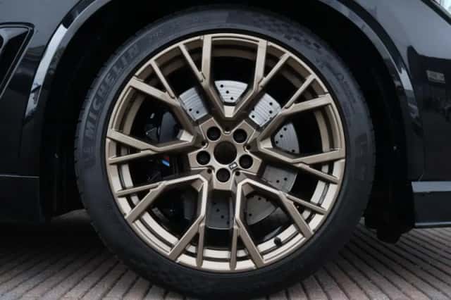 BMW X5 (2022) thumbnail 6