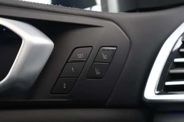 BMW X5 (2022) thumbnail 55