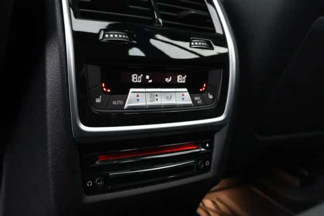 BMW X5 (2022) thumbnail 66