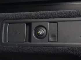 BMW X5 (2022) thumbnail 75