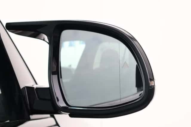 BMW X5 (2022) thumbnail 78