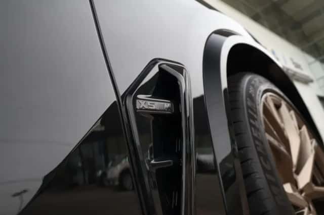 BMW X5 (2022) thumbnail 86