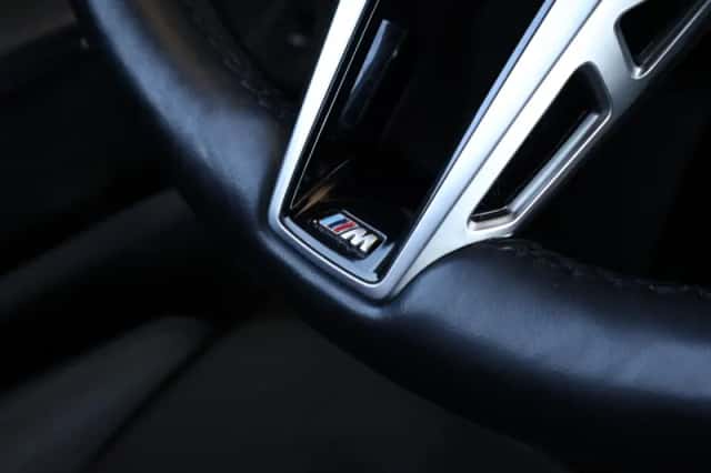BMW iX1 (2023) thumbnail 16