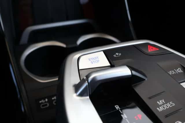 BMW iX1 (2023) thumbnail 23