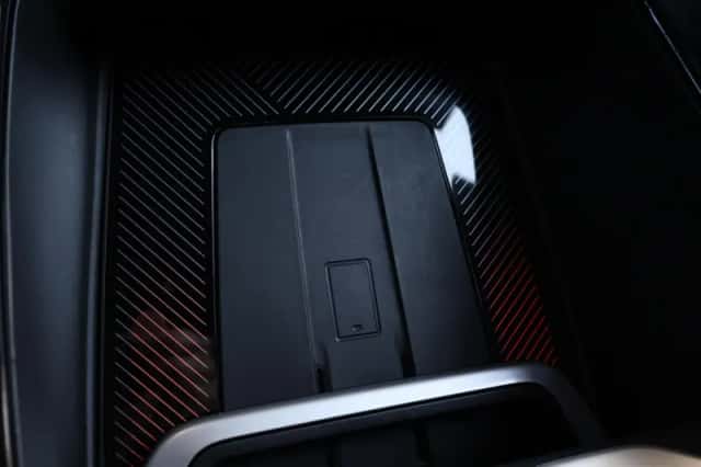 BMW iX1 (2023) thumbnail 24