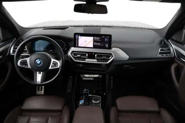 BMW iX3 (2022) thumbnail 12