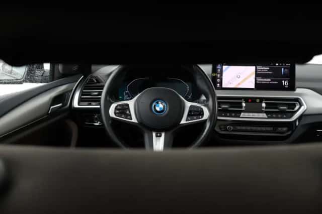BMW iX3 (2022) thumbnail 14