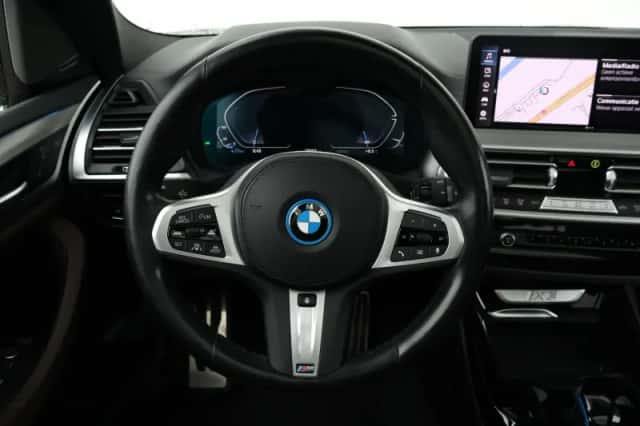 BMW iX3 (2022) thumbnail 18