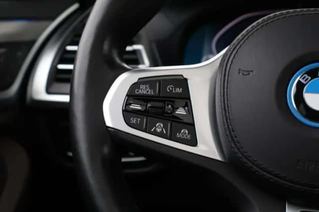 BMW iX3 (2022) thumbnail 19
